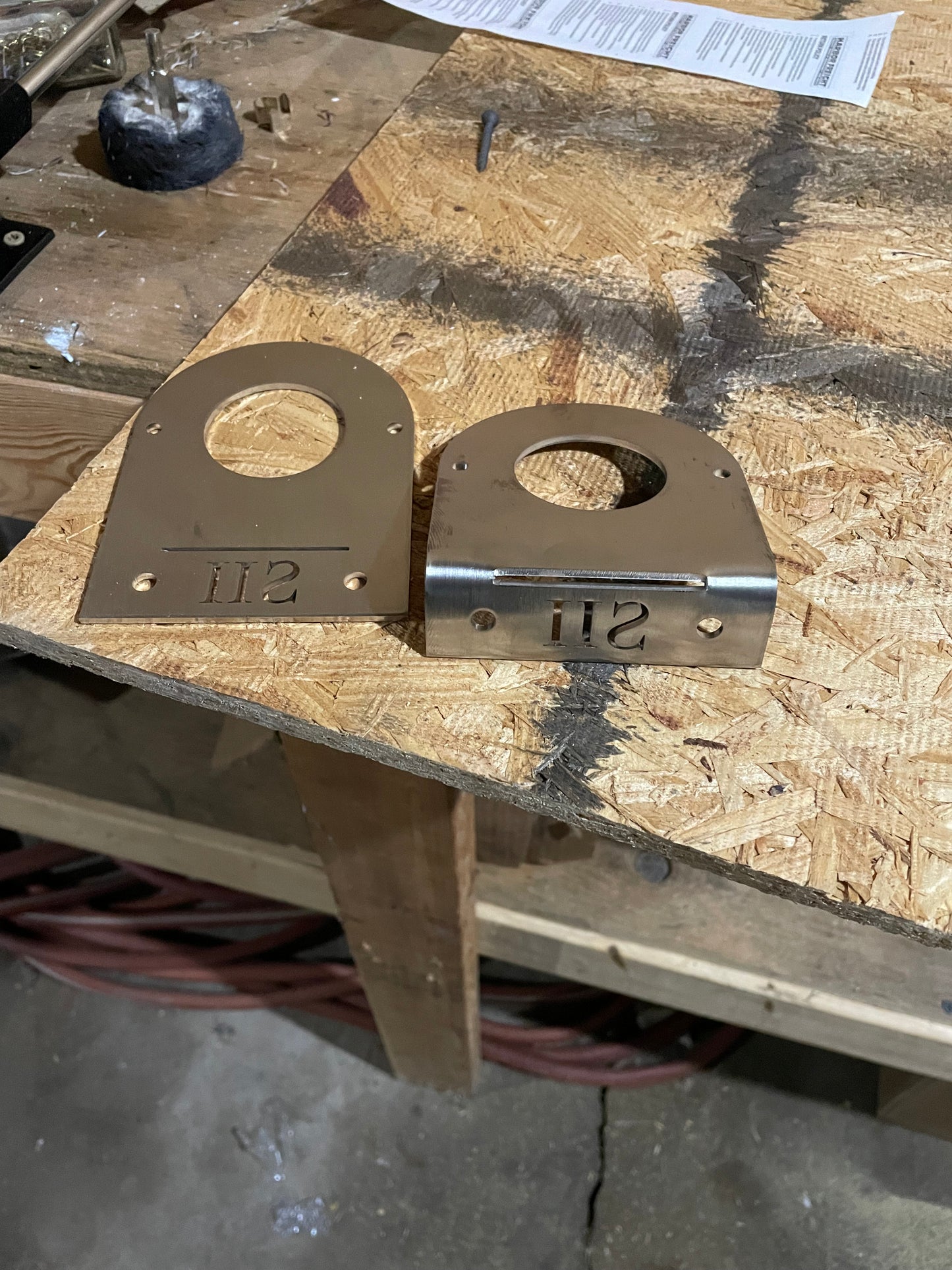 Flat Watermelon light bracket